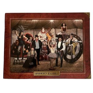 Modern Family Special Promotional DVD For Emmy Consideration 2012 Emmy Winner